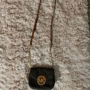 MK cross body